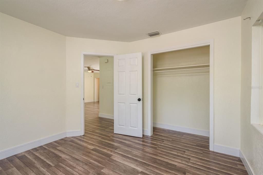 Active With Contract: $393,000 (4 beds, 3 baths, 1452 Square Feet)