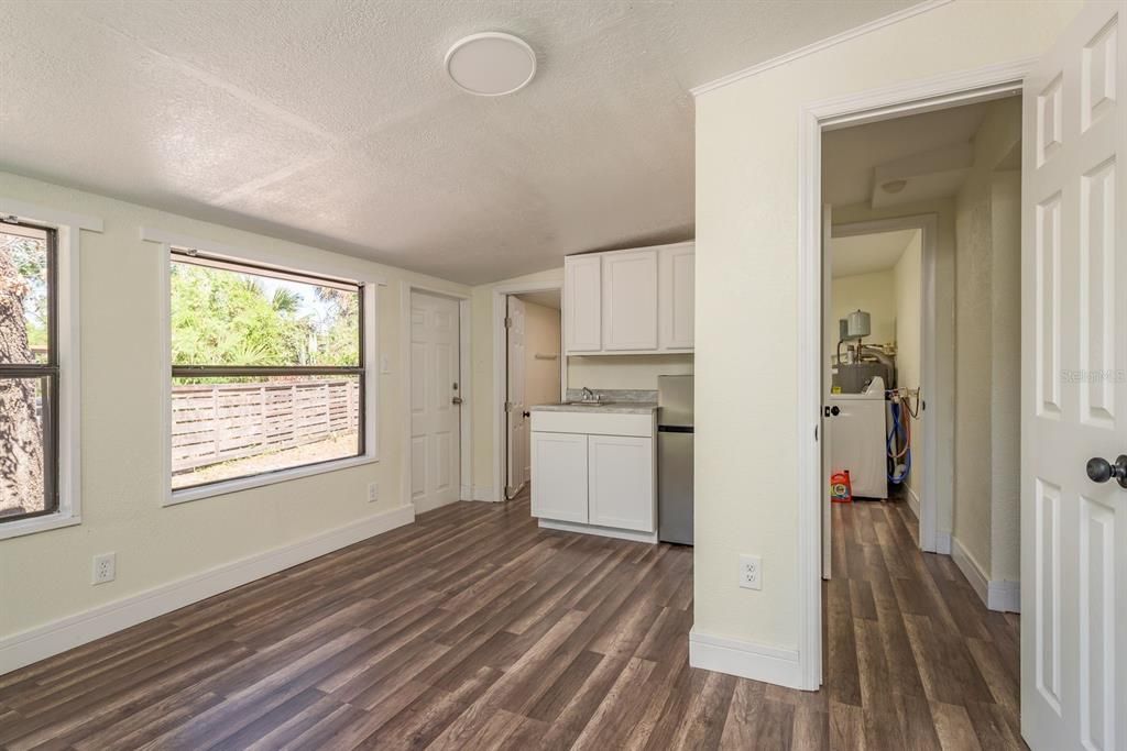 Active With Contract: $393,000 (4 beds, 3 baths, 1452 Square Feet)