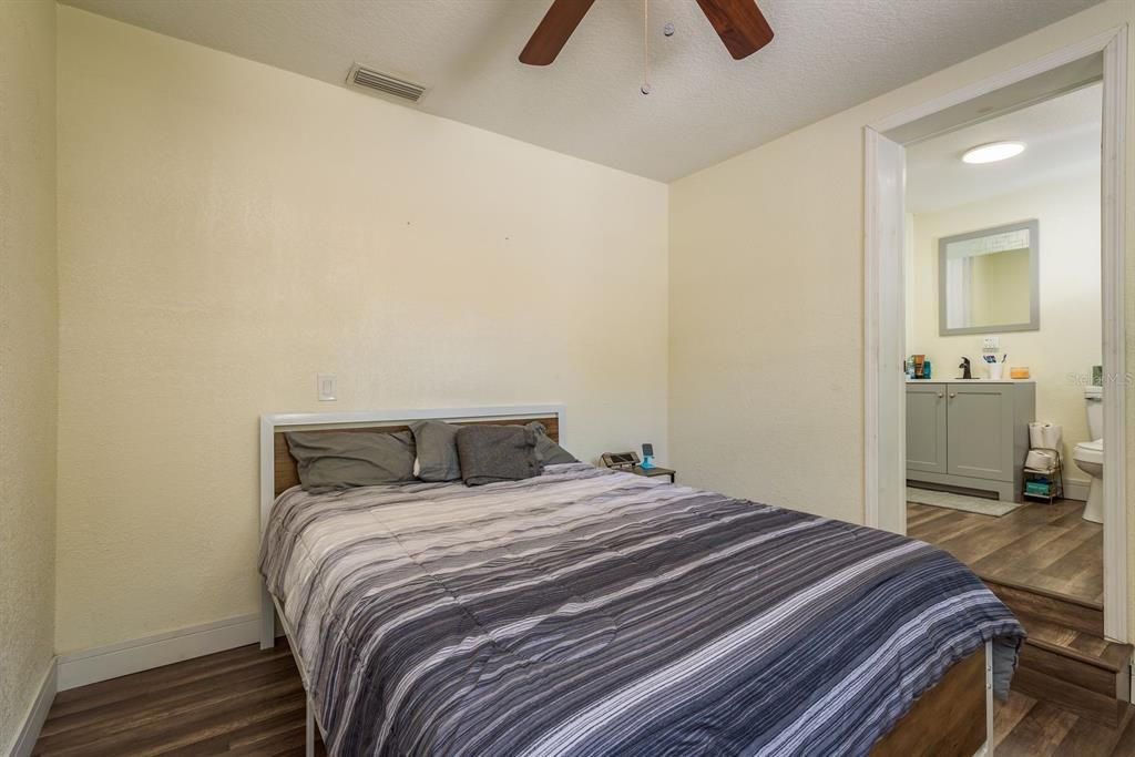 Active With Contract: $393,000 (4 beds, 3 baths, 1452 Square Feet)