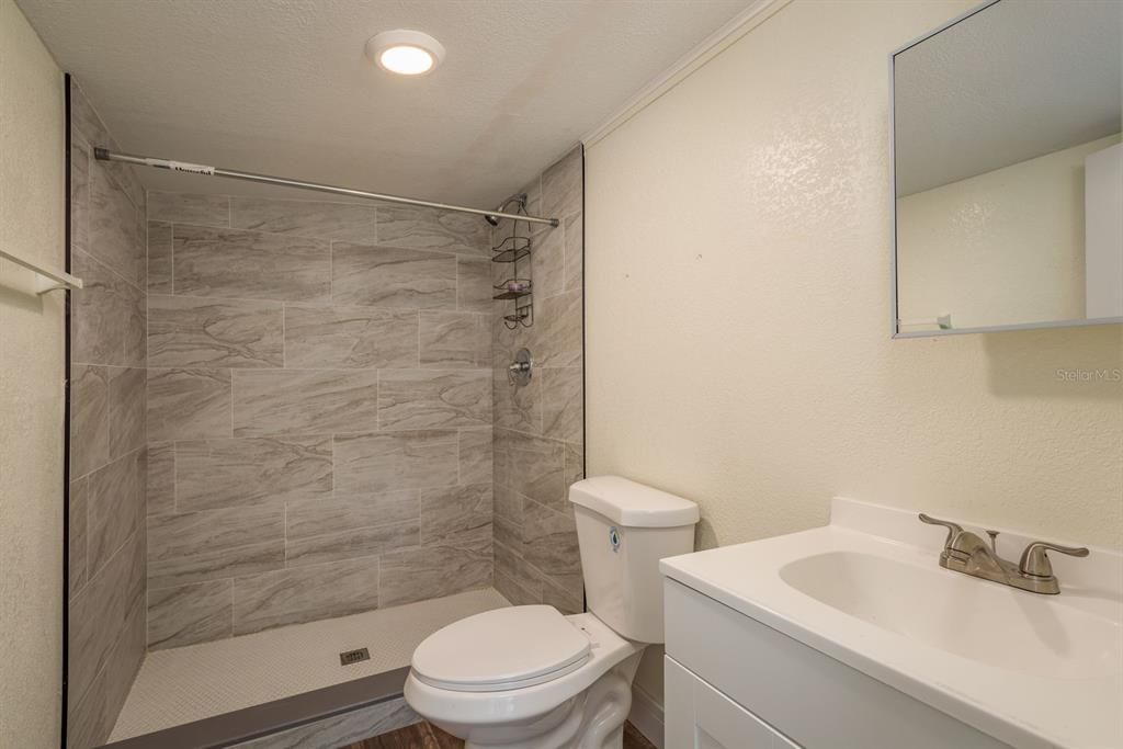 Active With Contract: $393,000 (4 beds, 3 baths, 1452 Square Feet)