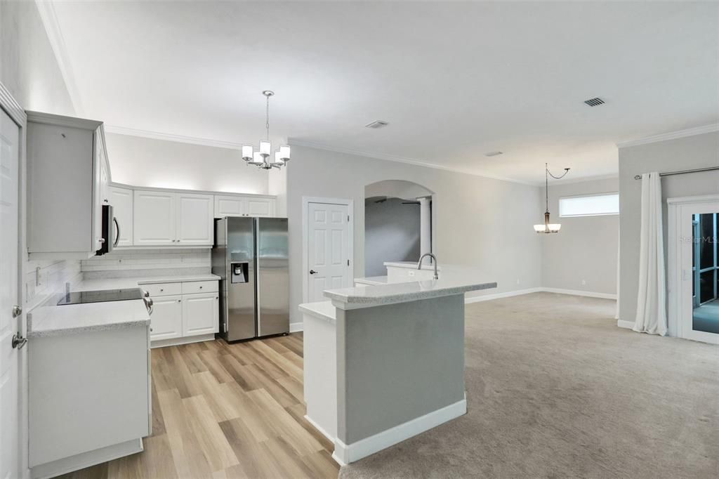 Под контрактом: $549,000 (4 спален, 3 ванн, 2757 Квадратных фут)