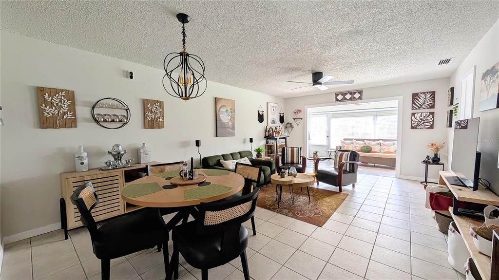 待售: $209,990 (2 贝兹, 2 浴室, 956 平方英尺)