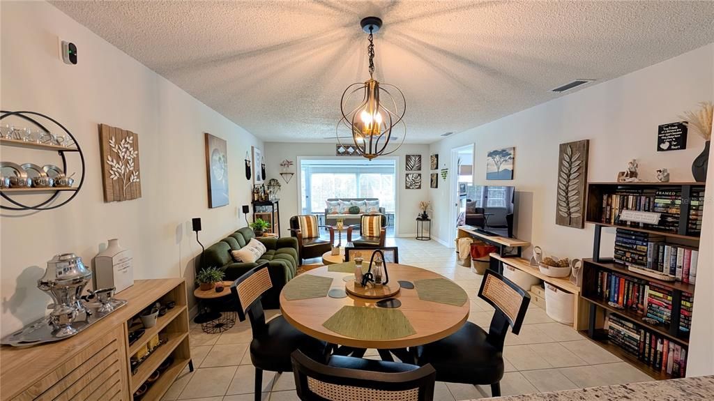 待售: $209,990 (2 贝兹, 2 浴室, 956 平方英尺)