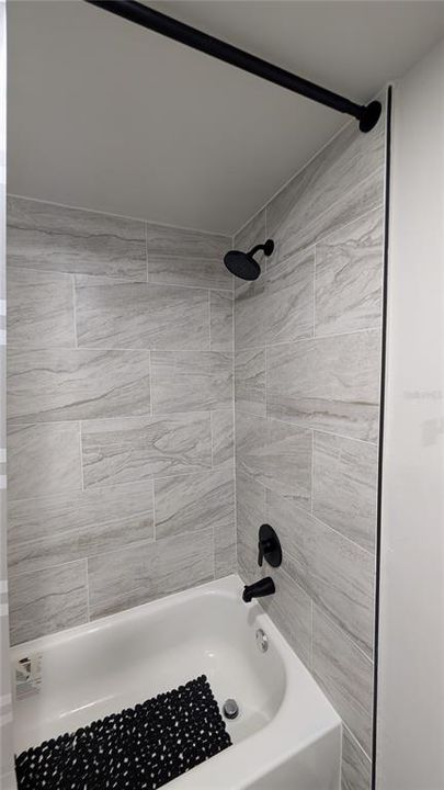 待售: $209,990 (2 贝兹, 2 浴室, 956 平方英尺)