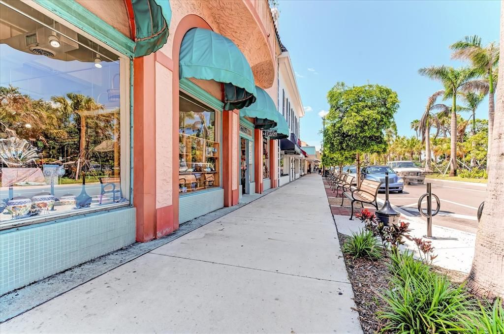 For Sale: $429,000 (2 beds, 2 baths, 1807 Square Feet)