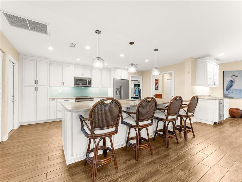 For Sale: $429,000 (2 beds, 2 baths, 1807 Square Feet)