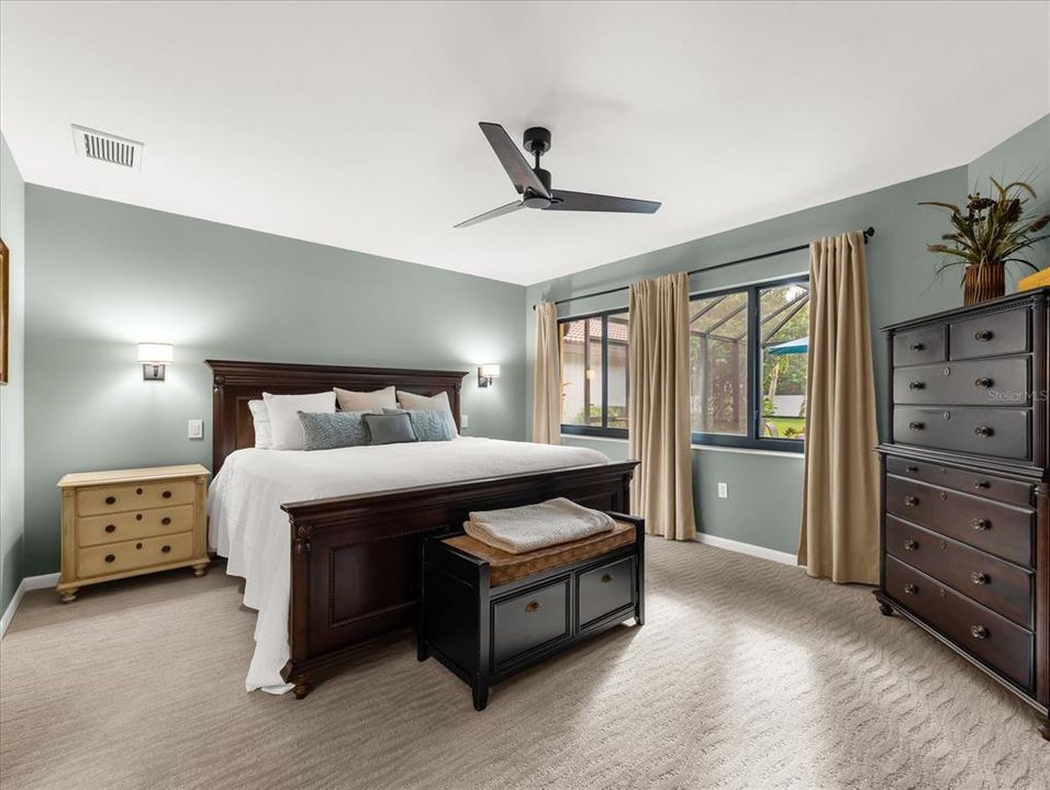 For Sale: $429,000 (2 beds, 2 baths, 1807 Square Feet)