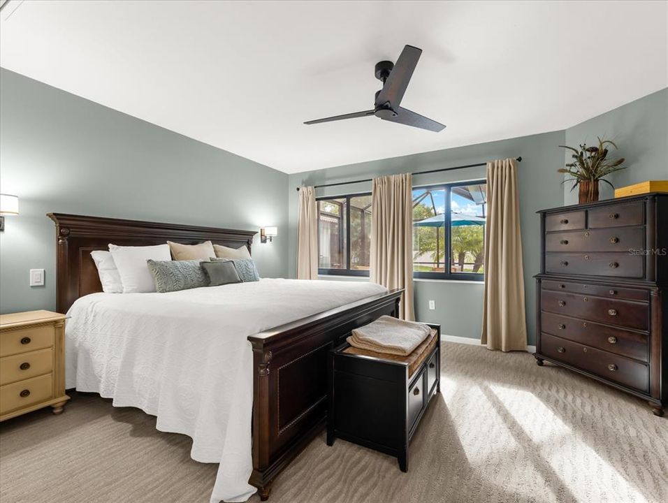 For Sale: $429,000 (2 beds, 2 baths, 1807 Square Feet)