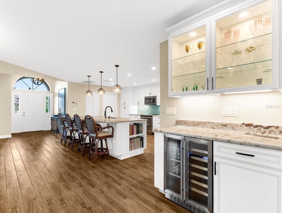 For Sale: $429,000 (2 beds, 2 baths, 1807 Square Feet)