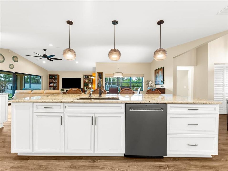 For Sale: $429,000 (2 beds, 2 baths, 1807 Square Feet)