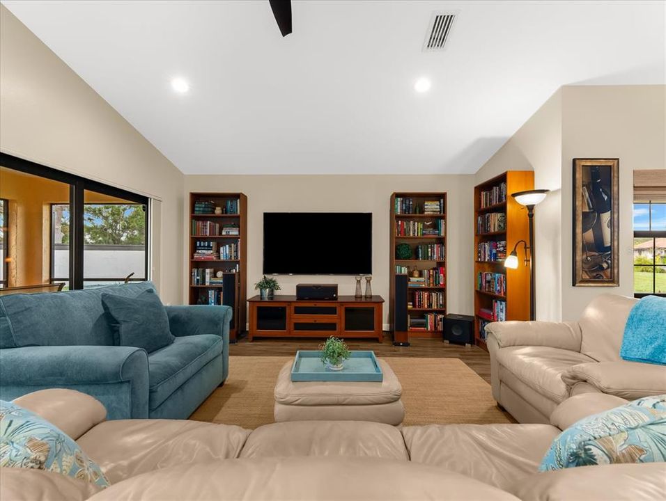 For Sale: $429,000 (2 beds, 2 baths, 1807 Square Feet)