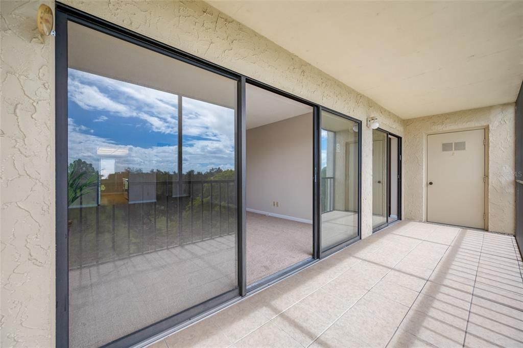 For Sale: $175,000 (2 beds, 2 baths, 1070 Square Feet)