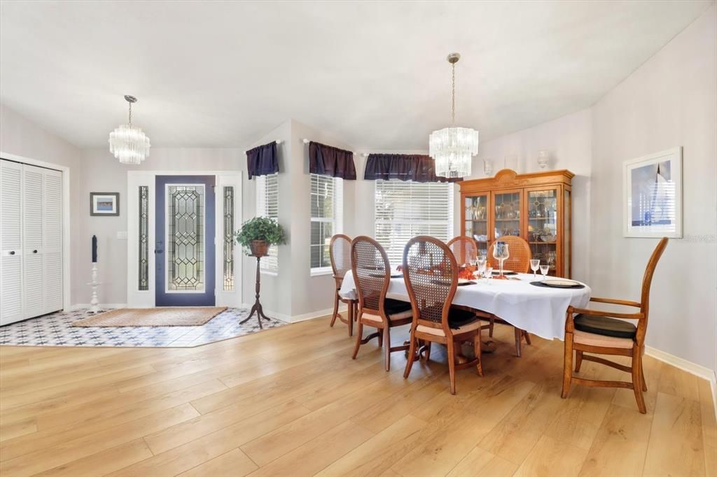 For Sale: $850,000 (3 beds, 2 baths, 3198 Square Feet)