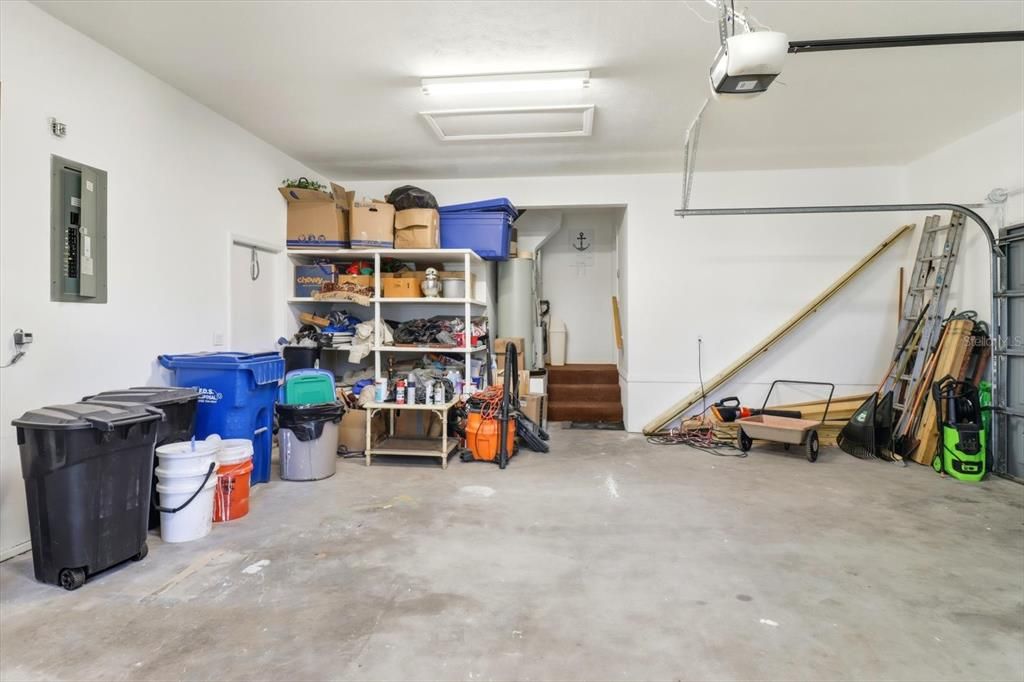 For Sale: $850,000 (3 beds, 2 baths, 3198 Square Feet)