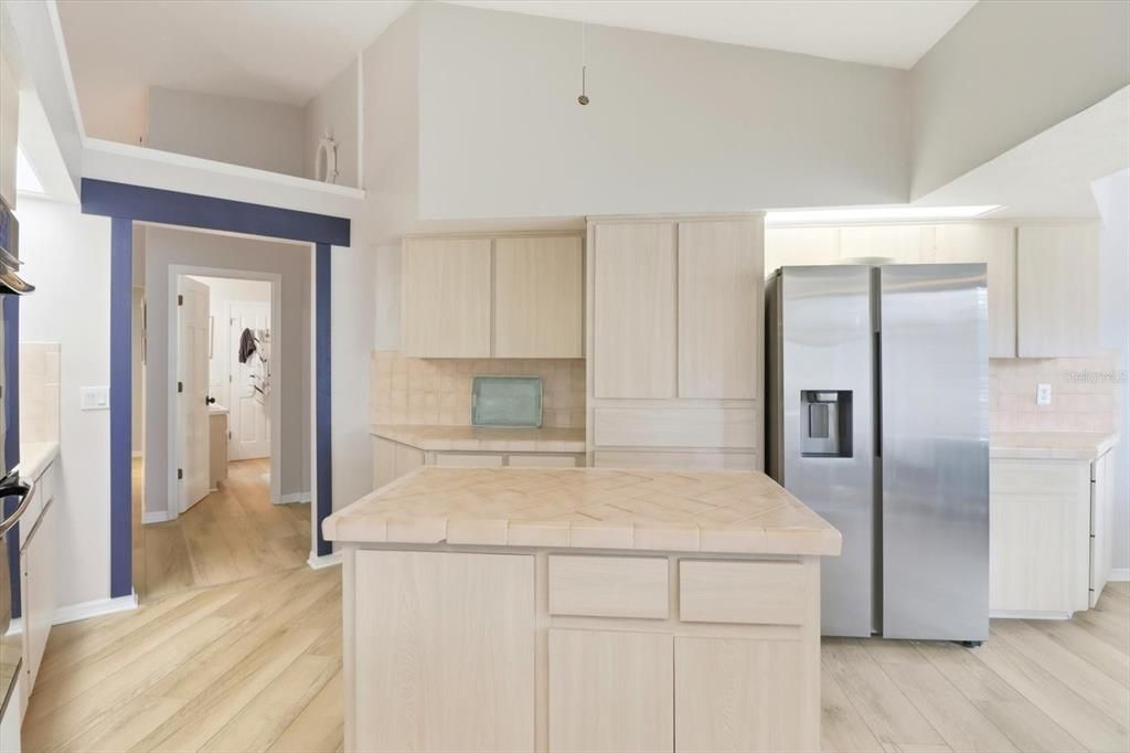 For Sale: $850,000 (3 beds, 2 baths, 3198 Square Feet)