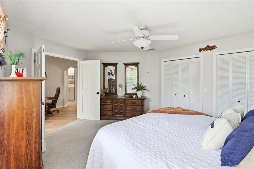 For Sale: $850,000 (3 beds, 2 baths, 3198 Square Feet)