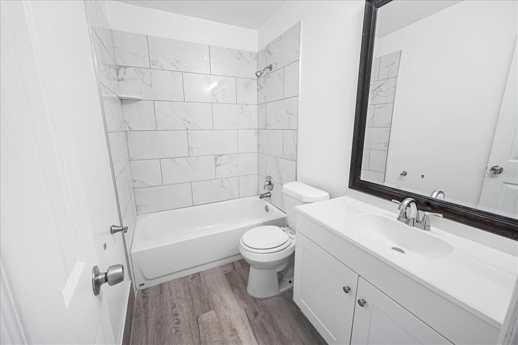 待售: $159,000 (2 贝兹, 2 浴室, 940 平方英尺)