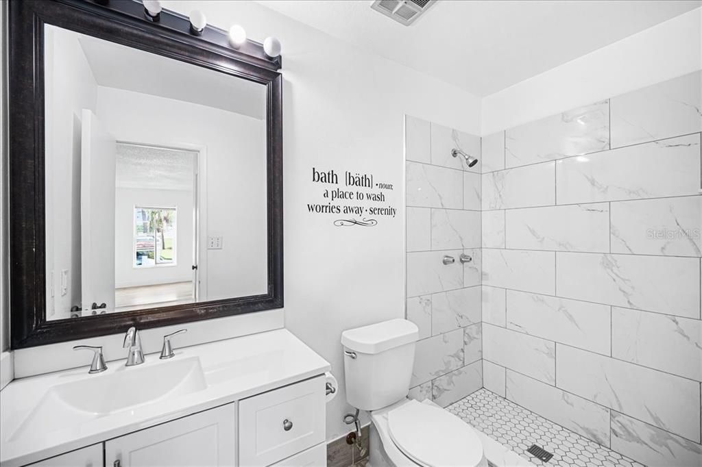 待售: $159,000 (2 贝兹, 2 浴室, 940 平方英尺)