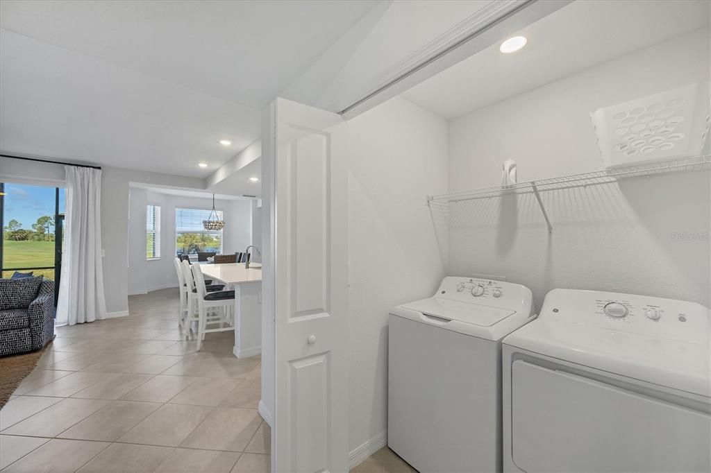 出租: $3,000 (2 贝兹, 2 浴室, 1154 平方英尺)