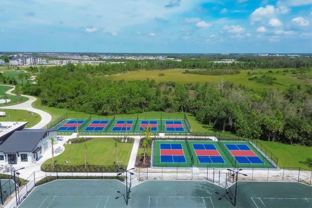 出租: $3,000 (2 贝兹, 2 浴室, 1154 平方英尺)