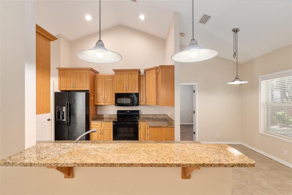 待售: $306,000 (3 贝兹, 2 浴室, 1416 平方英尺)