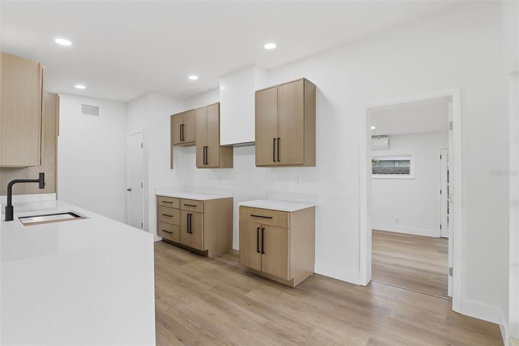 Active With Contract: $351,000 (4 beds, 2 baths, 1554 Square Feet)