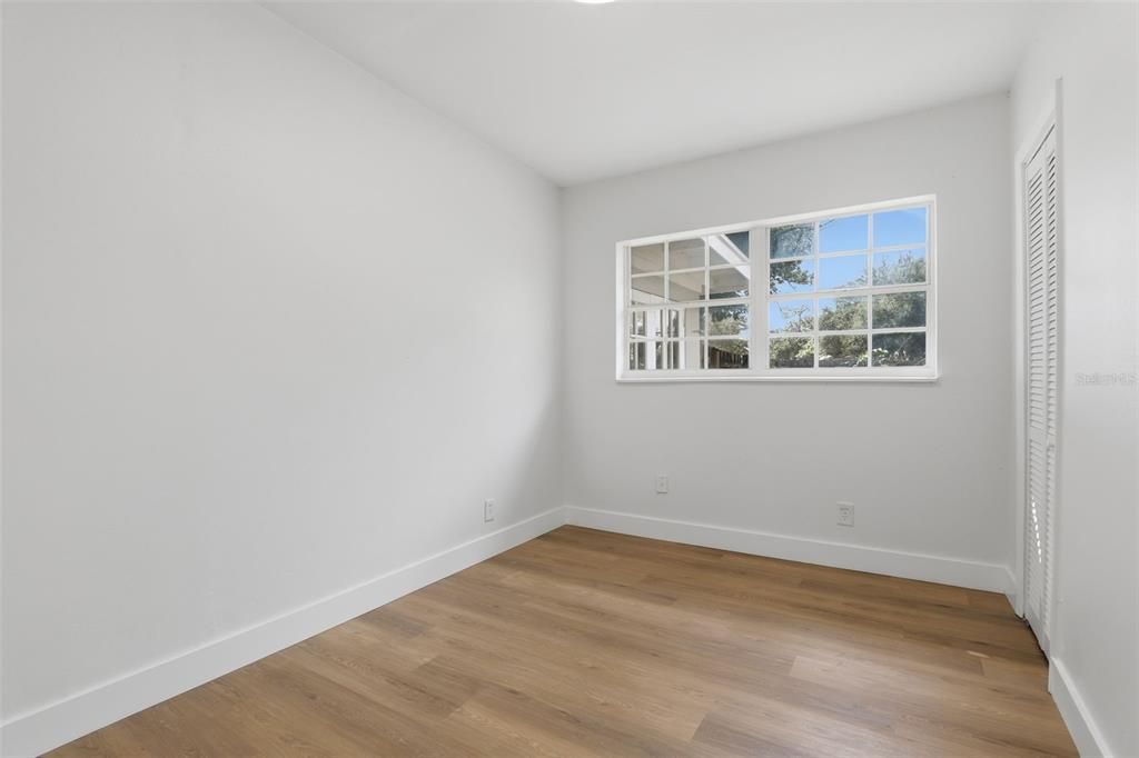 Active With Contract: $351,000 (4 beds, 2 baths, 1554 Square Feet)