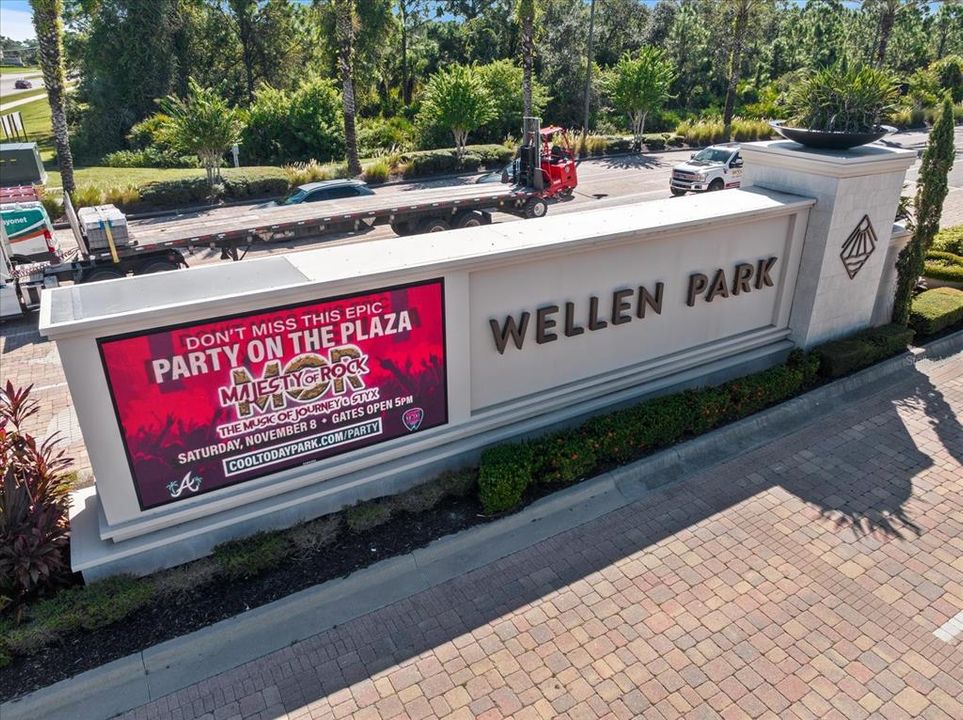 合同活跃: $339,000 (2 贝兹, 2 浴室, 1527 平方英尺)