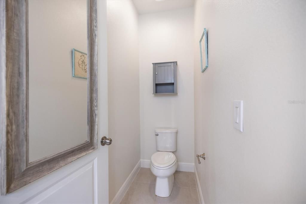 合同活跃: $339,000 (2 贝兹, 2 浴室, 1527 平方英尺)