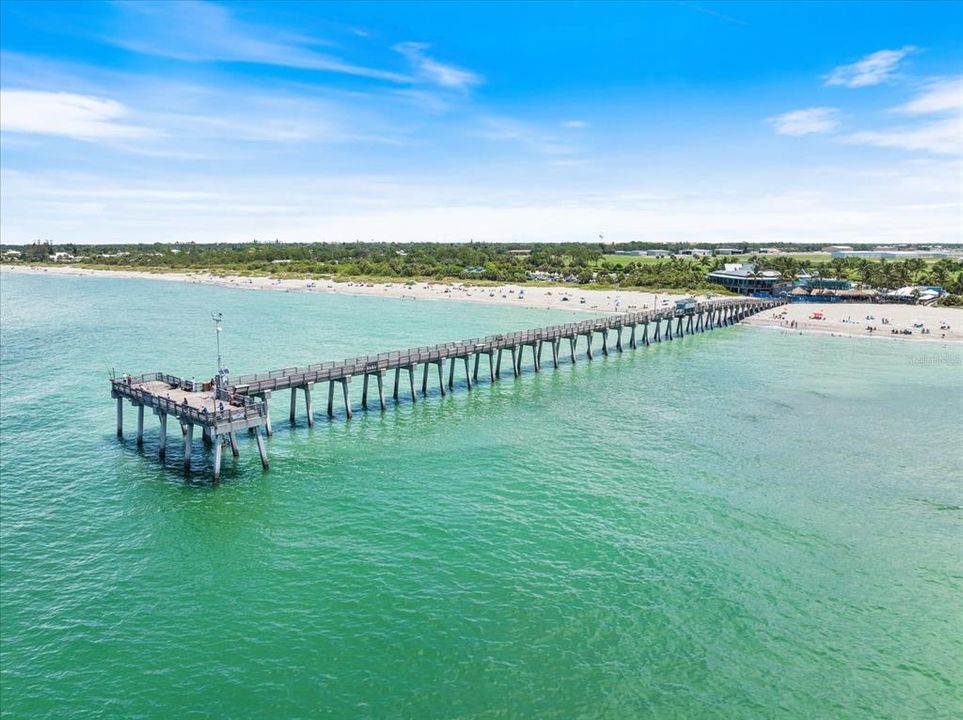 合同活跃: $339,000 (2 贝兹, 2 浴室, 1527 平方英尺)