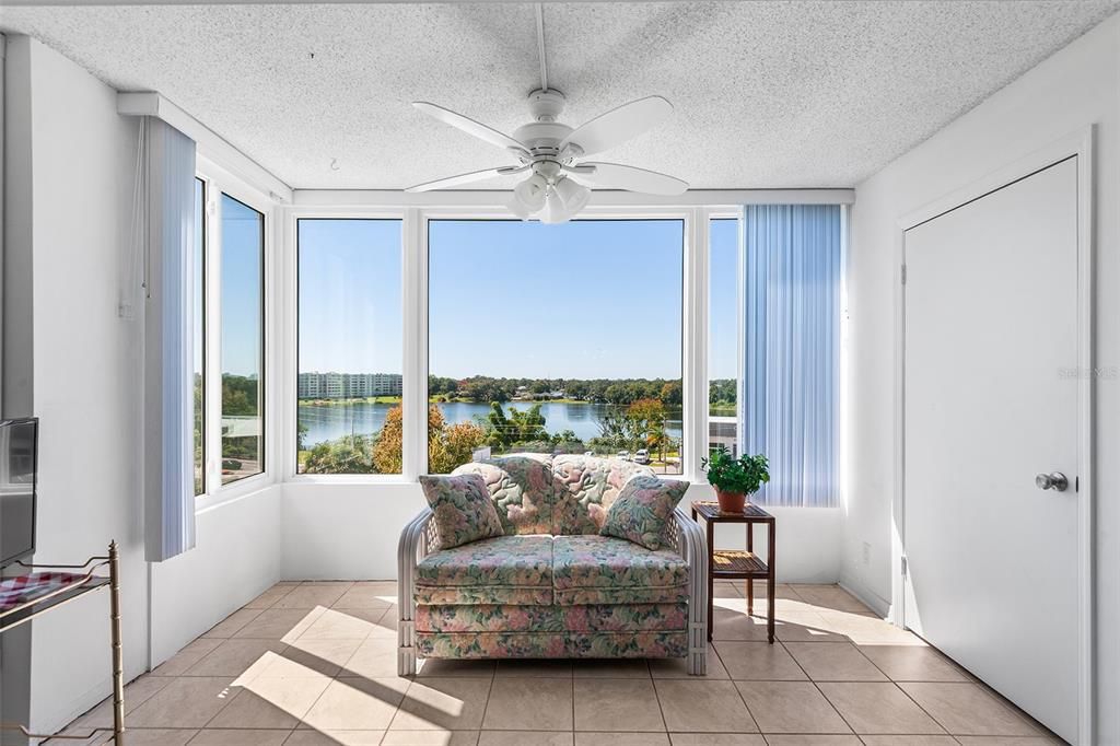 For Sale: $124,900 (2 beds, 2 baths, 1347 Square Feet)