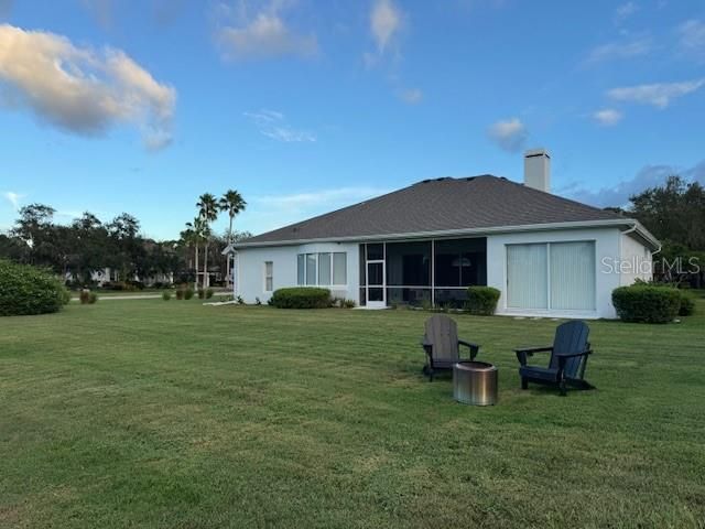 For Sale: $749,000 (3 beds, 3 baths, 2392 Square Feet)