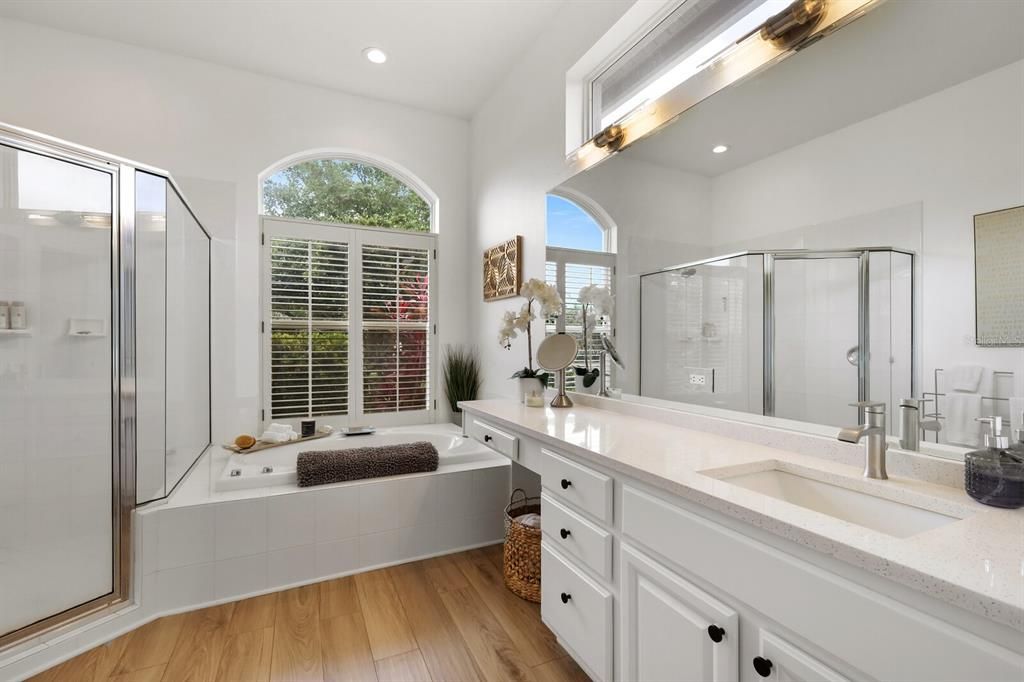 For Sale: $749,000 (3 beds, 3 baths, 2392 Square Feet)