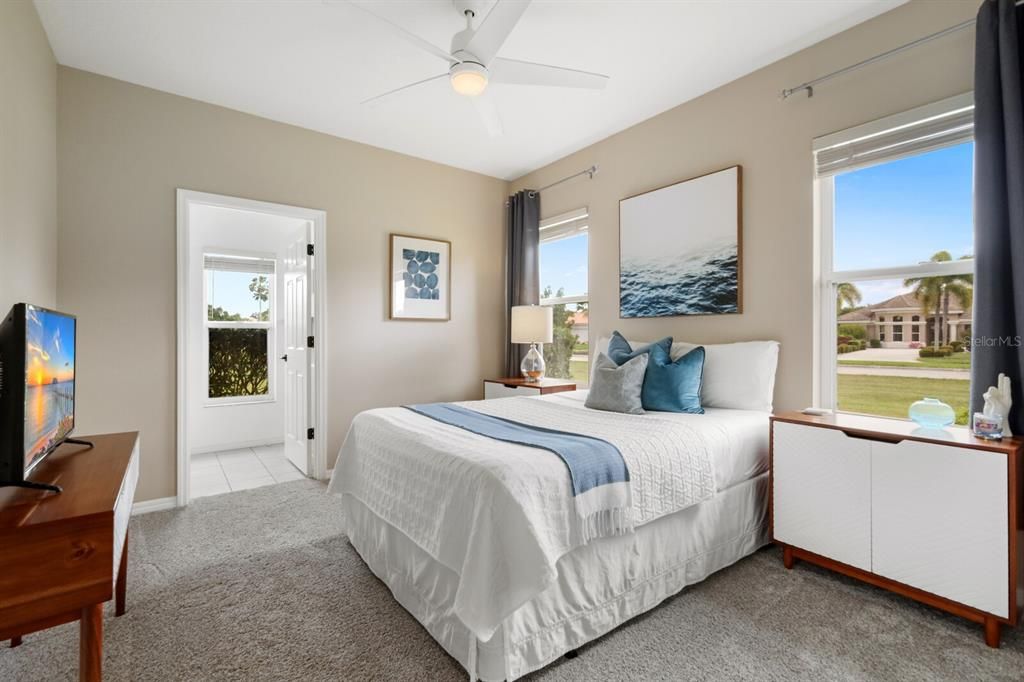 For Sale: $749,000 (3 beds, 3 baths, 2392 Square Feet)