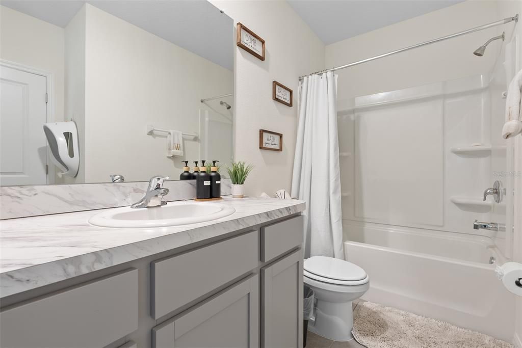 En Venta: $329,999 (3 camas, 2 baños, 1802 Pies cuadrados)