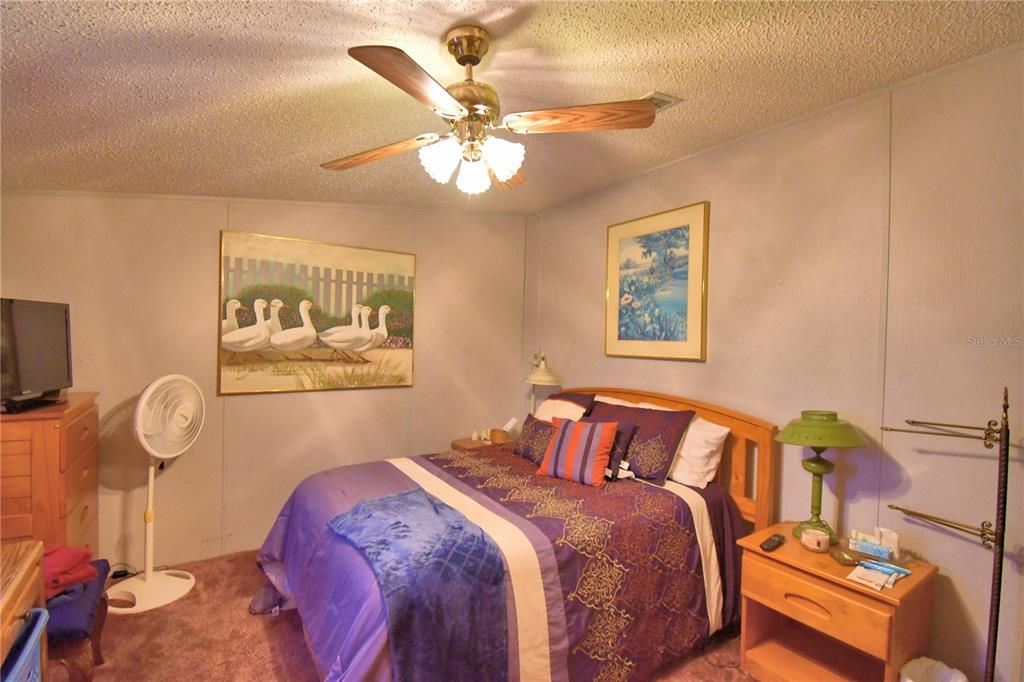 En Venta: $239,000 (5 camas, 2 baños, 2280 Pies cuadrados)