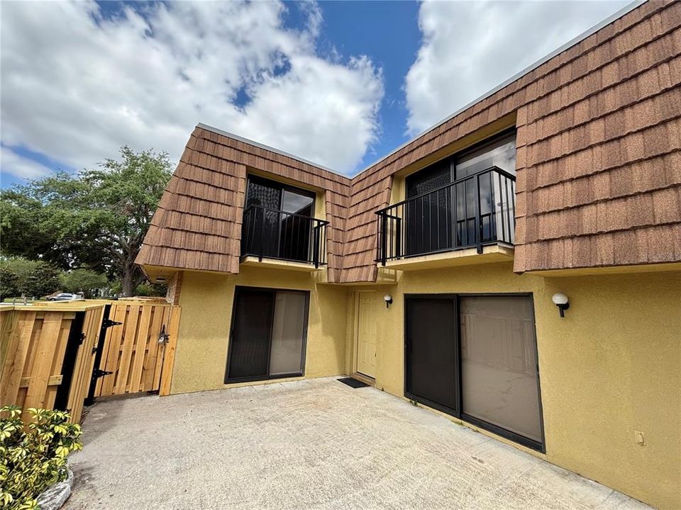 En Venta: $250,000 (2 camas, 2 baños, 1285 Pies cuadrados)
