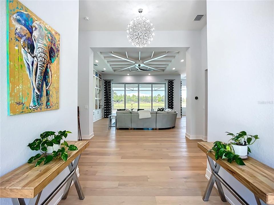 合同活跃: $1,799,000 (4 贝兹, 3 浴室, 3277 平方英尺)