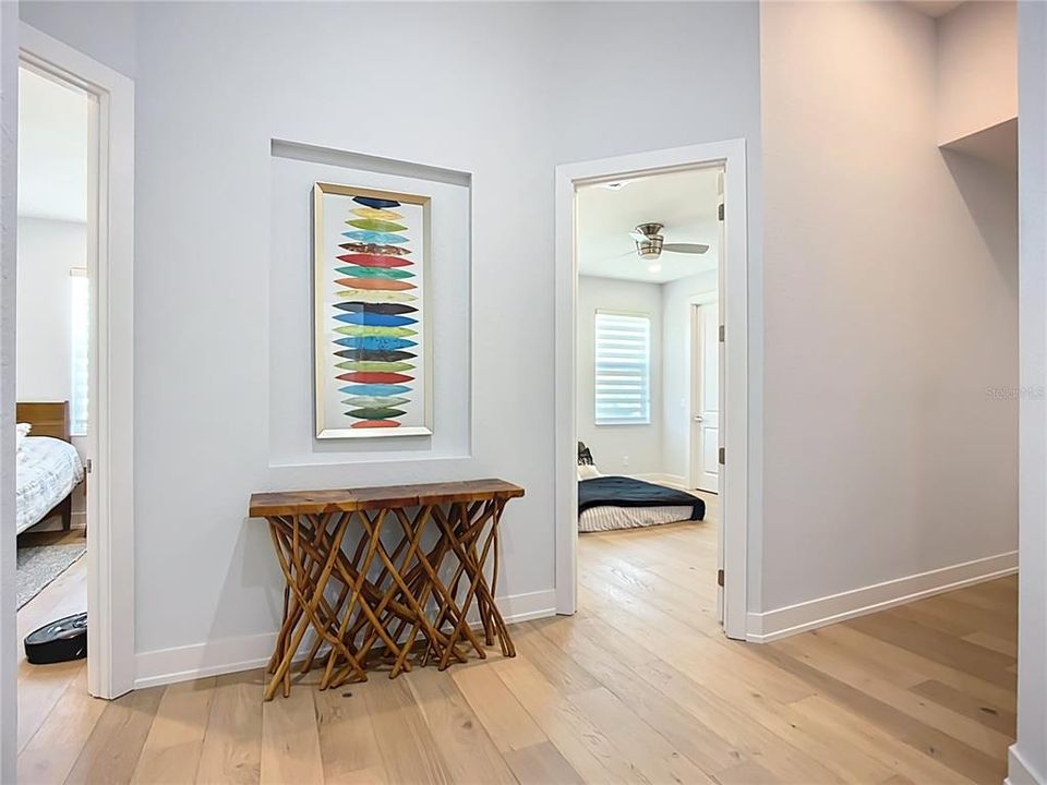 合同活跃: $1,799,000 (4 贝兹, 3 浴室, 3277 平方英尺)