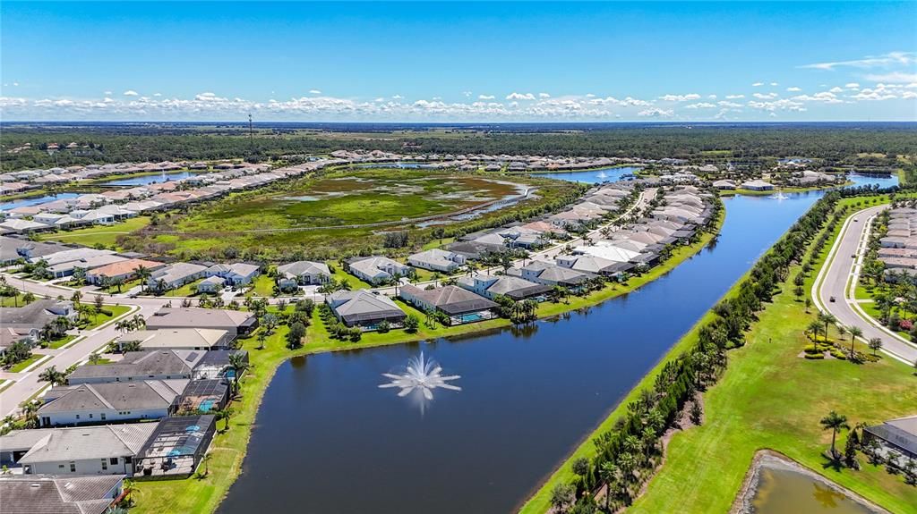 合同活跃: $1,799,000 (4 贝兹, 3 浴室, 3277 平方英尺)