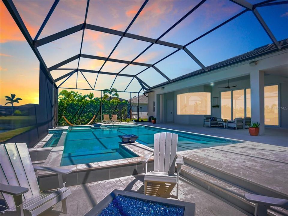 合同活跃: $1,799,000 (4 贝兹, 3 浴室, 3277 平方英尺)