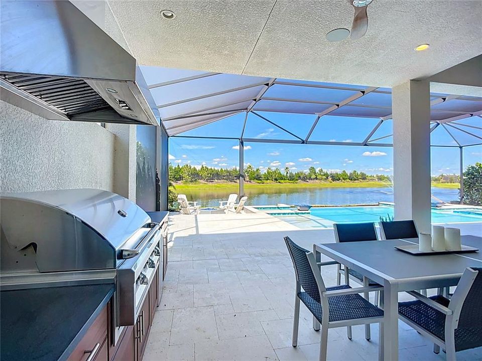 合同活跃: $1,799,000 (4 贝兹, 3 浴室, 3277 平方英尺)