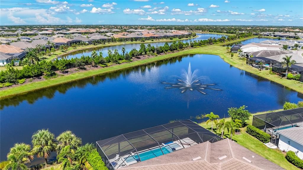 合同活跃: $1,799,000 (4 贝兹, 3 浴室, 3277 平方英尺)