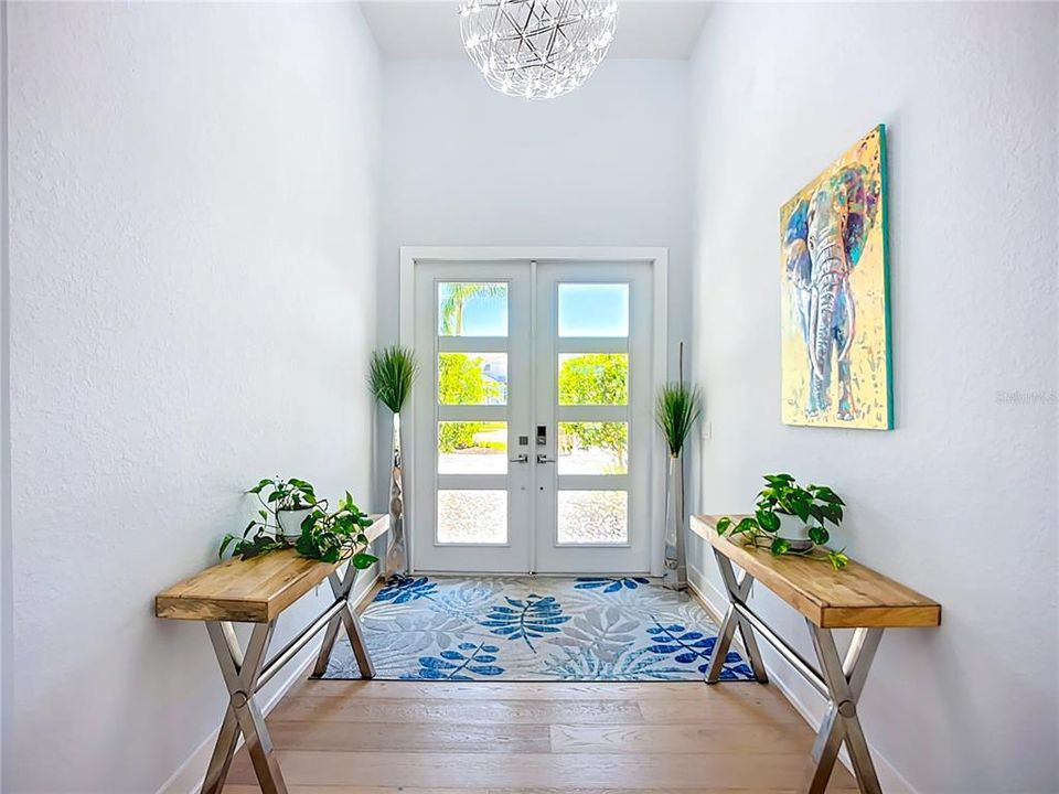 合同活跃: $1,799,000 (4 贝兹, 3 浴室, 3277 平方英尺)