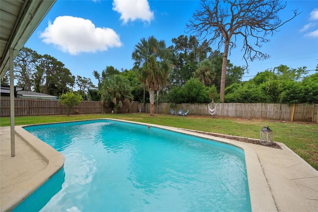 Activo con contrato: $369,000 (3 camas, 2 baños, 1032 Pies cuadrados)