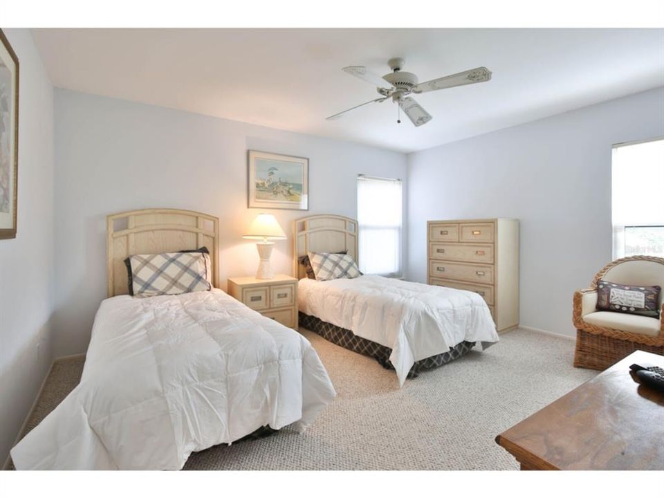 出租: $5,500 (2 贝兹, 2 浴室, 1612 平方英尺)