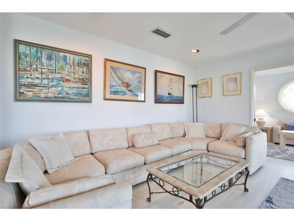 出租: $5,500 (2 贝兹, 2 浴室, 1612 平方英尺)