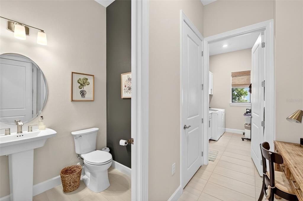 For Sale: $725,000 (2 beds, 2 baths, 2098 Square Feet)