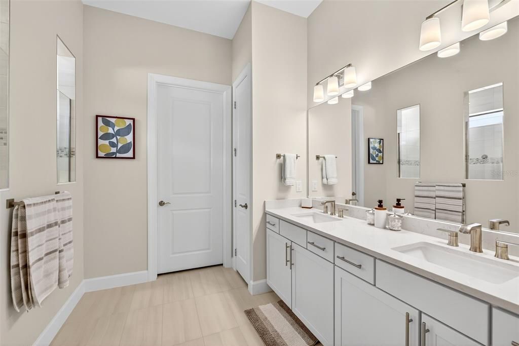 For Sale: $725,000 (2 beds, 2 baths, 2098 Square Feet)