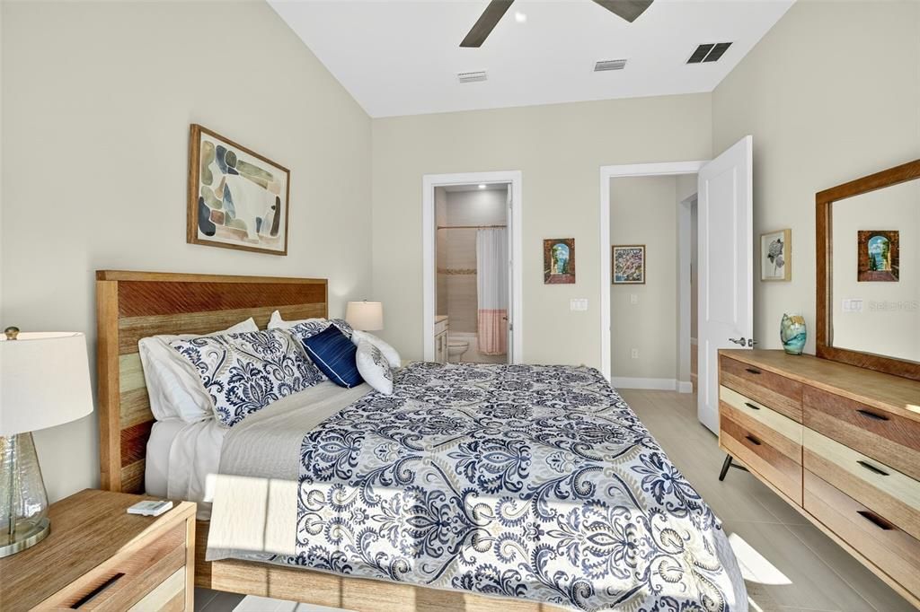 For Sale: $725,000 (2 beds, 2 baths, 2098 Square Feet)